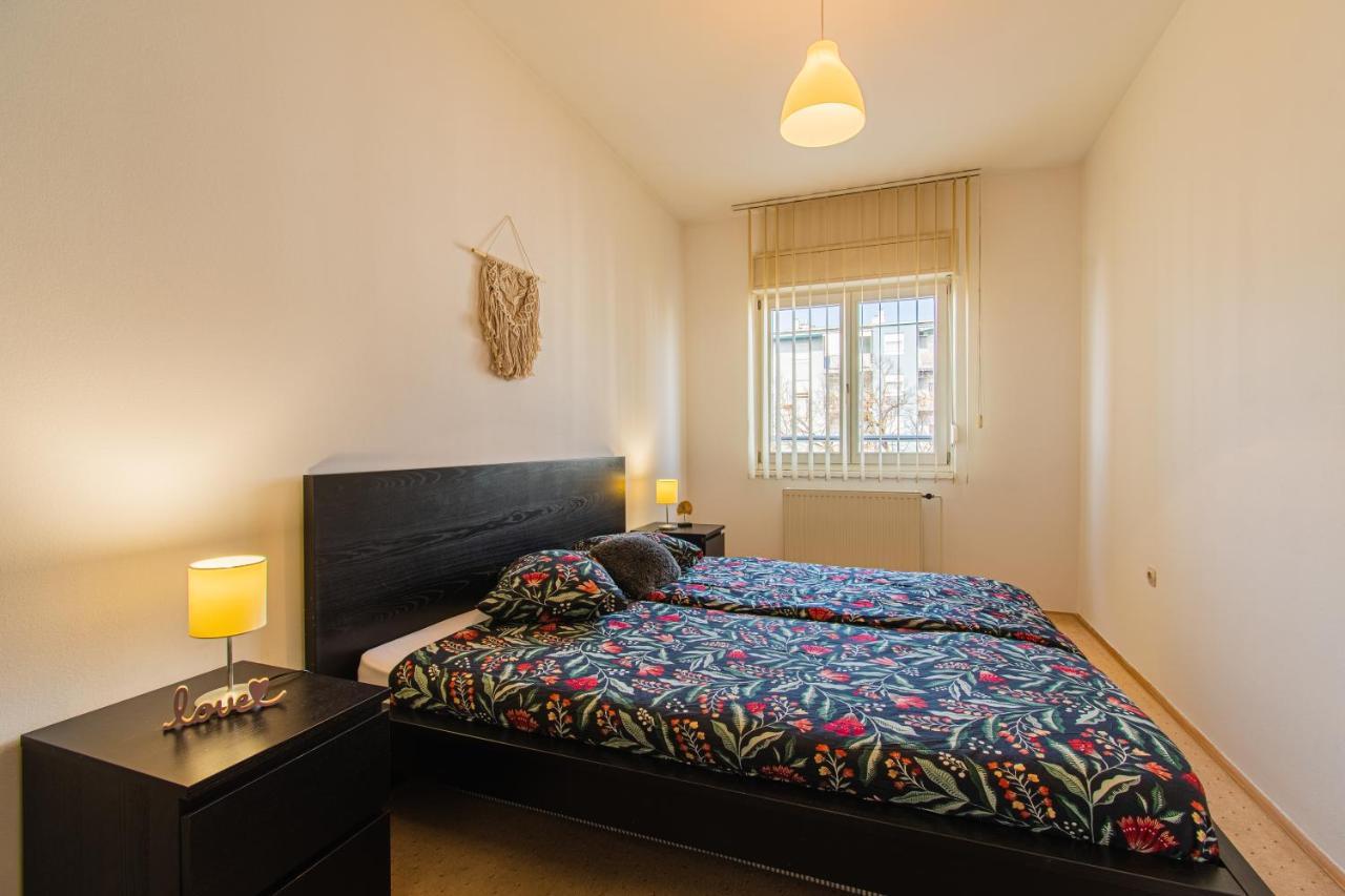 Flexible Selfcheckins 47 - Zagreb - Two Loggia - New - 3 Beedroms - 2 Wc Apartman Kültér fotó